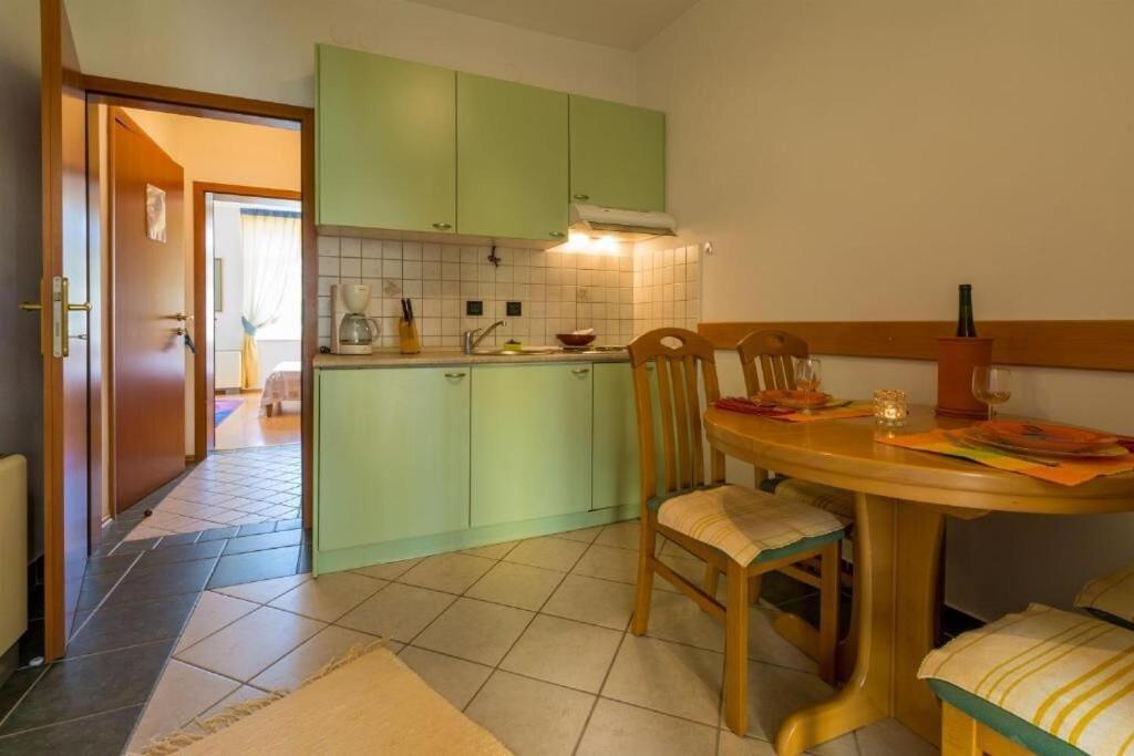 Apartments Villa Katarina Selce Eksteriør billede